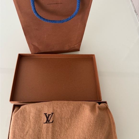 Louis Vuitton Monogram vernis dark brown Wallet - Picture 10 of 11